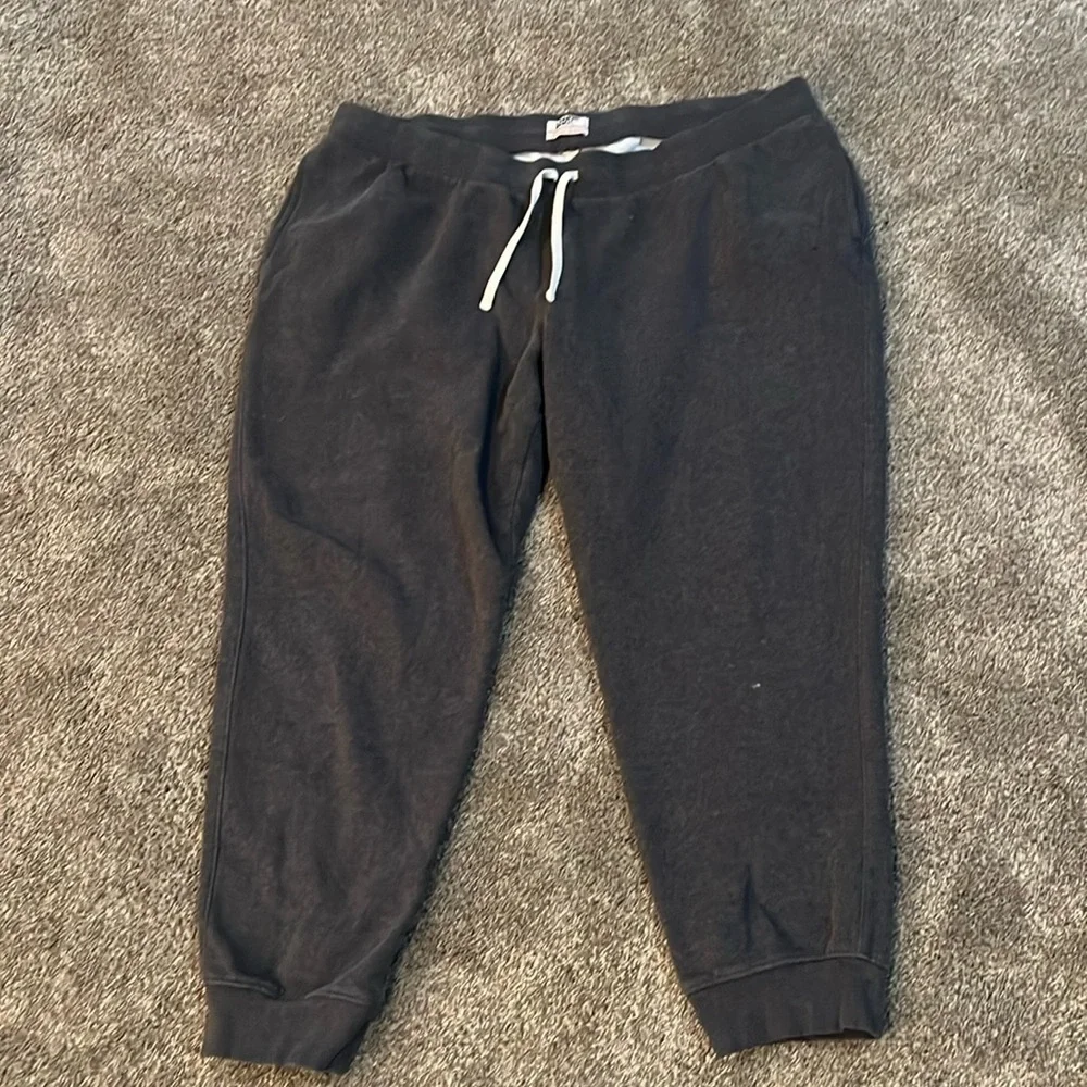 Lands End Serious sweats gray joggers. Mens size 3XL